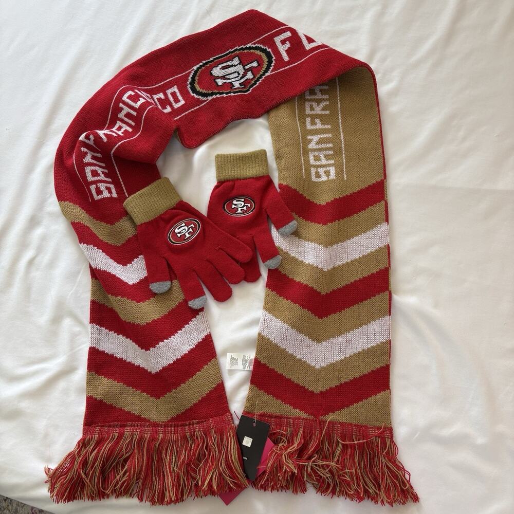 San Francisco 49ers Reversible Scarf and Knit Gloves Scarf New Gloves Used